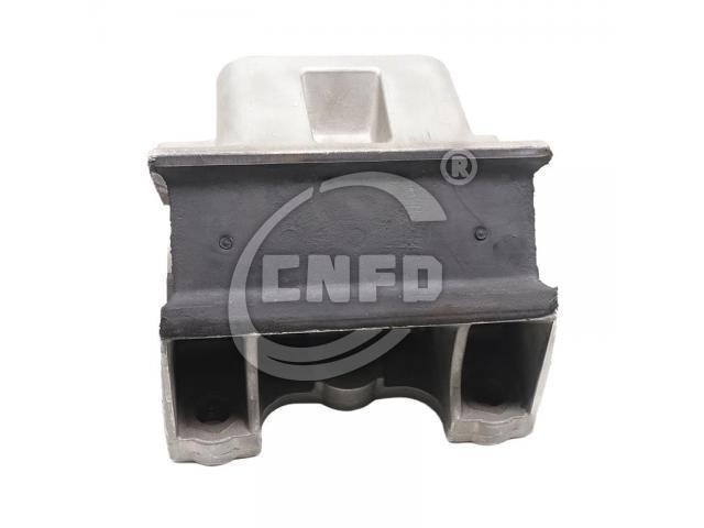 发动机支座 Engine Mounting:6202400317